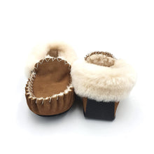 Load image into Gallery viewer, Chestnut Moccasins