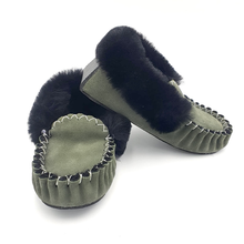 Load image into Gallery viewer, Olive Moccasins
