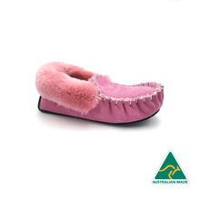 Load image into Gallery viewer, Pink Moccasins