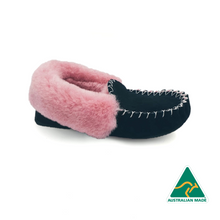 Load image into Gallery viewer, Black &amp; Pink Moccasins
